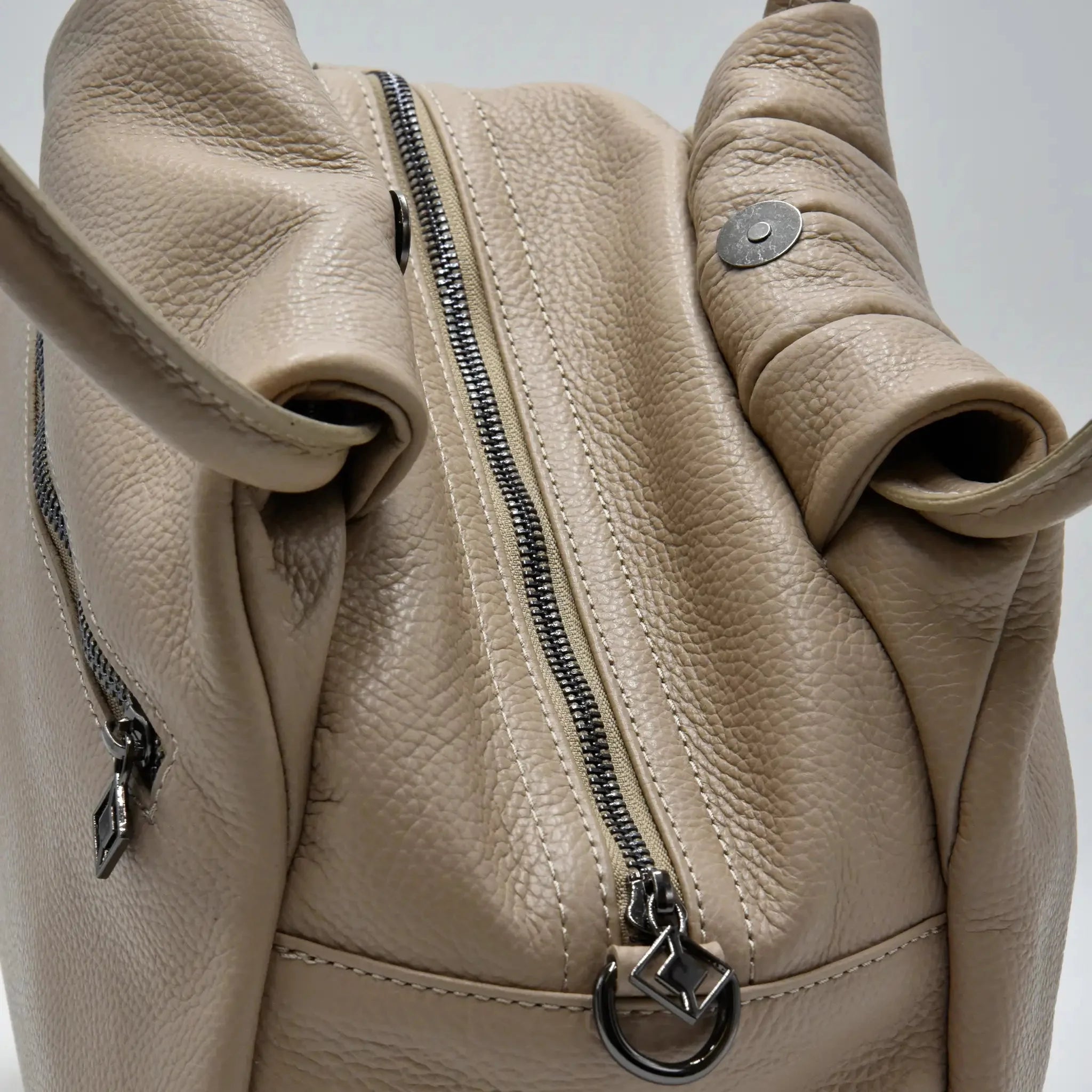 Borsa a Mano Grande in Pelle | PETITE L - MIDMAIND™ | BRAND