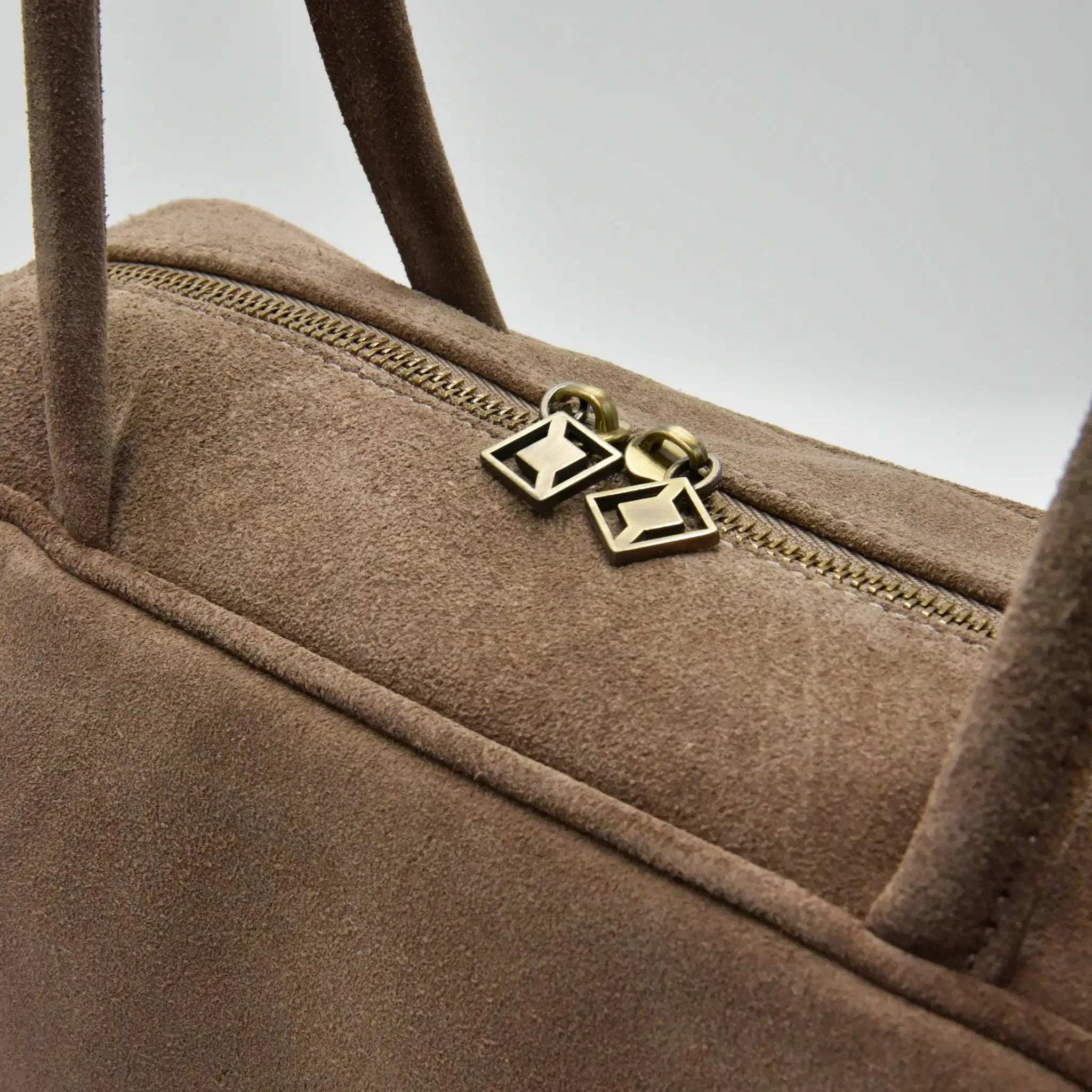 Borsa a Spalla in Pelle Suede | SKIN M - MIDMAIND™ | BRAND