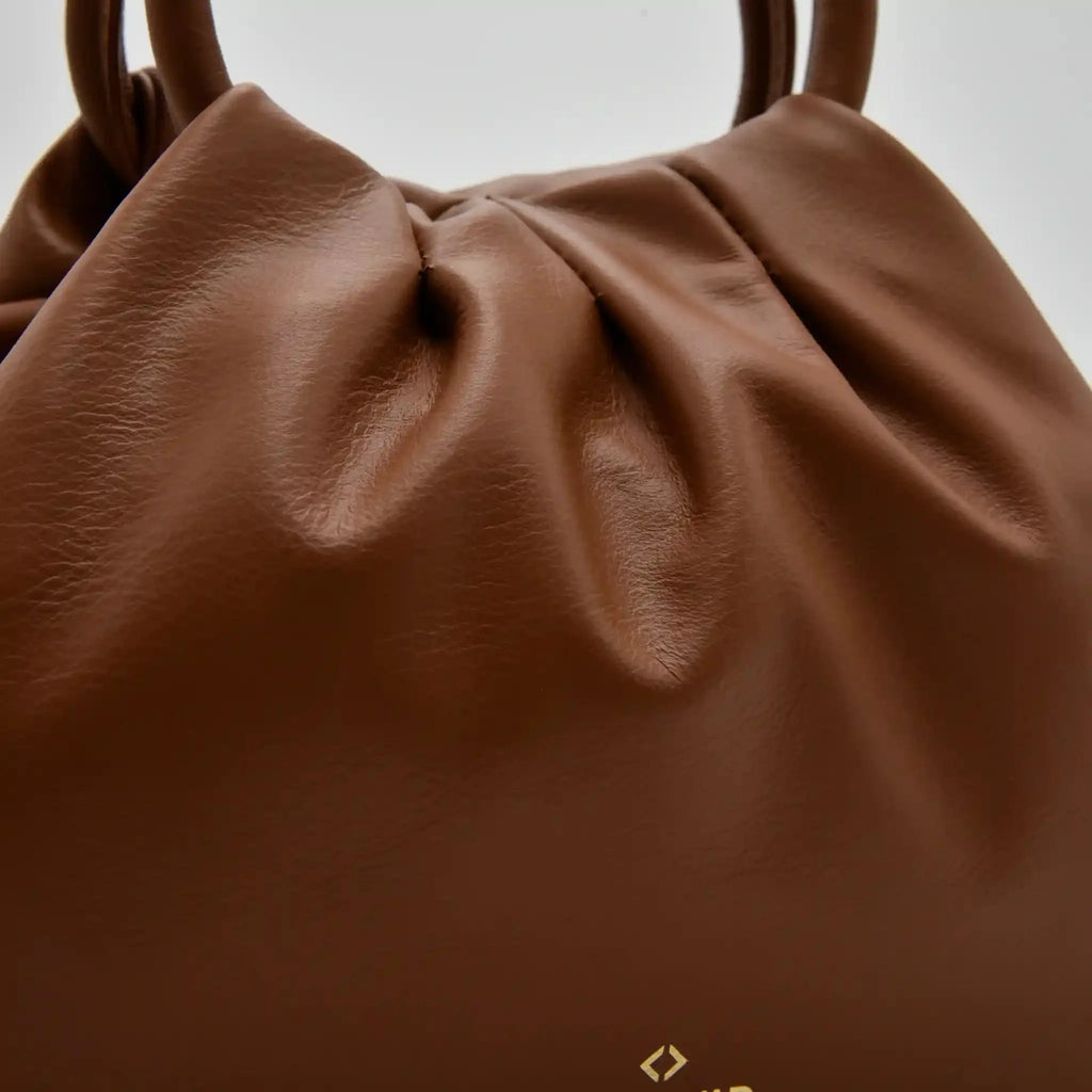 PETITE M - Borsa a mano in Pelle Sauvage - CUOIO - MIDMAIND™ | BRAND