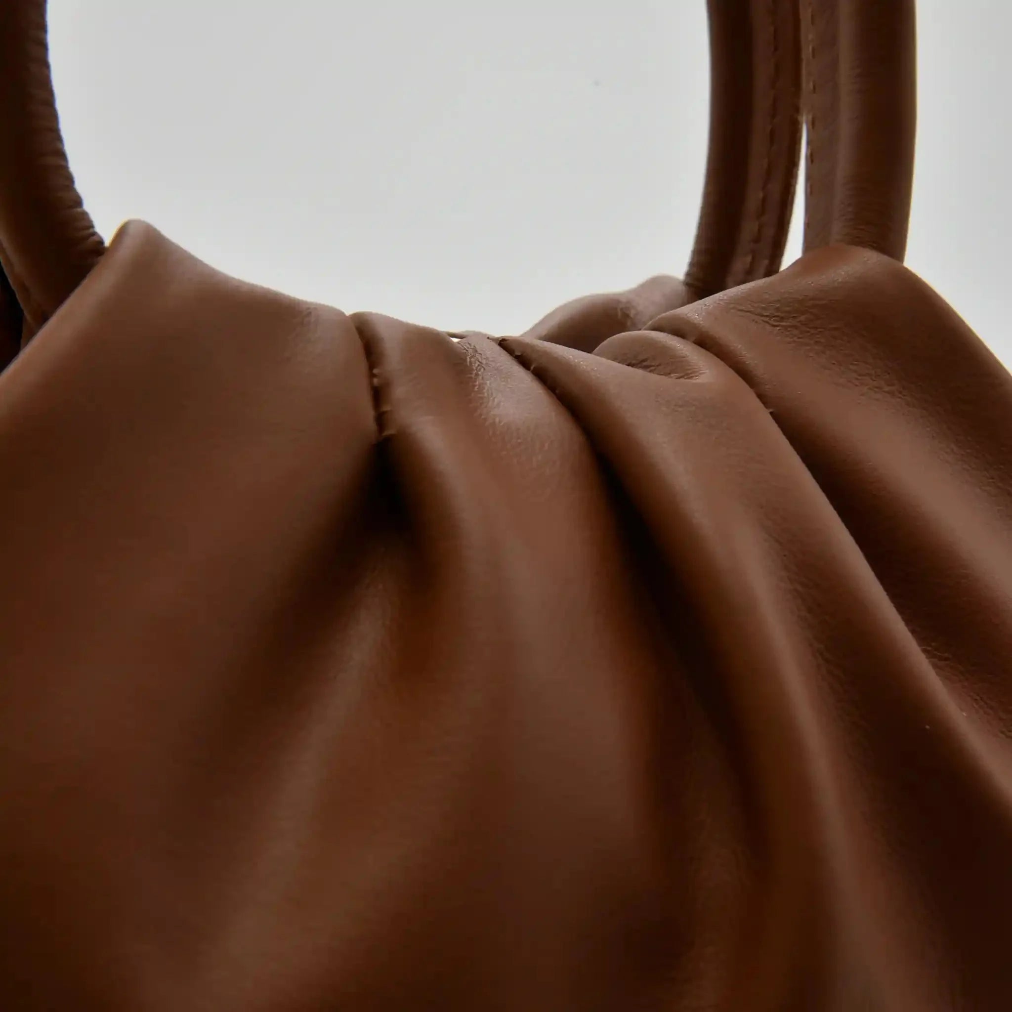 PETITE S - Borsa a mano in Pelle Sauvage - CUOIO - MIDMAIND™ | BRAND